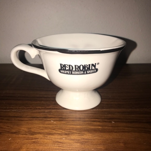 Baileys Irish Cream YUM Coffee Mug Cup Winking Eye Face Red Robin 1996 - Picture 2 of 3